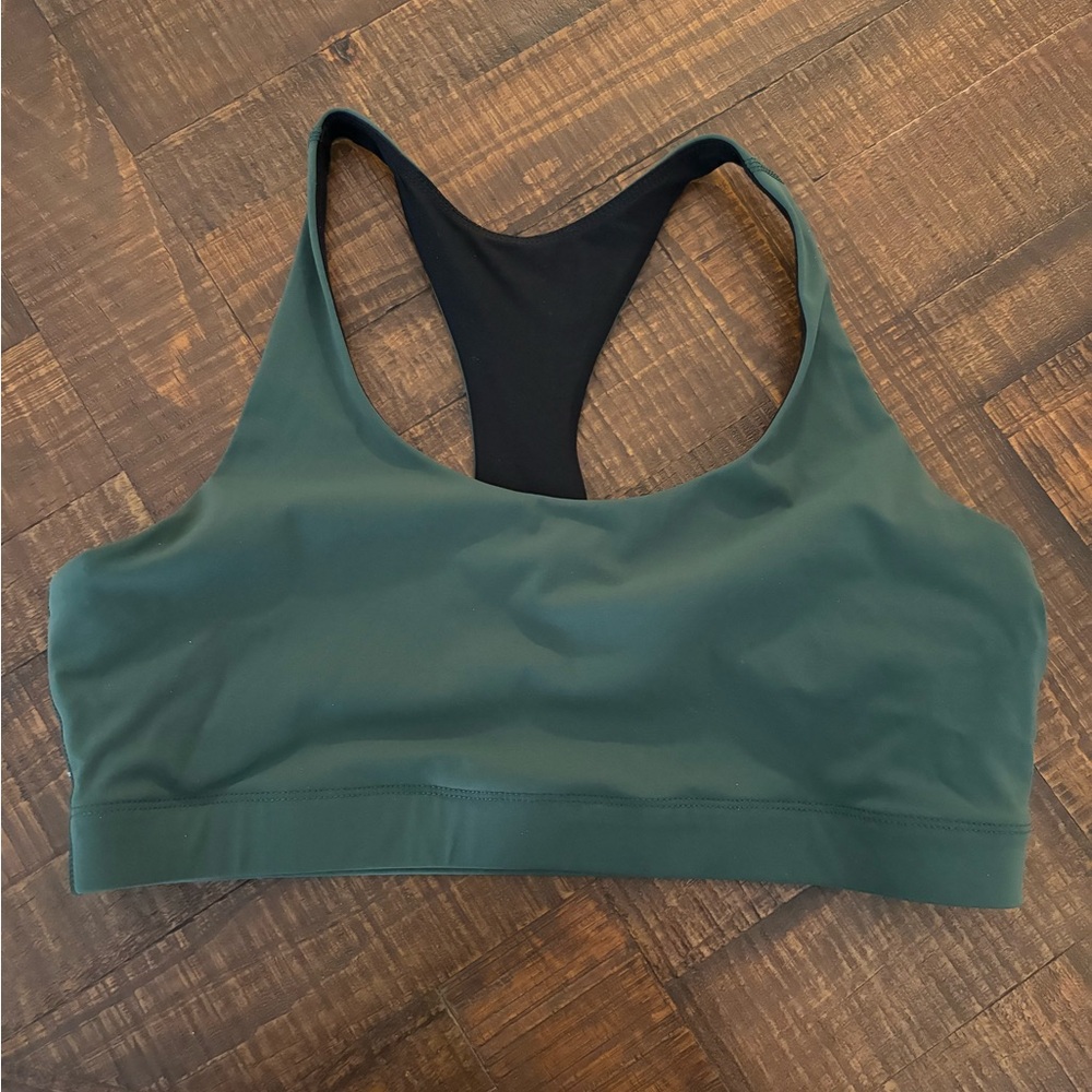 EUC Outdoor Voices Women's Green Sports Bra